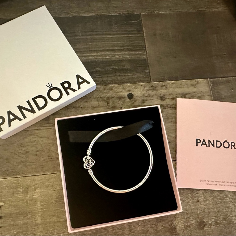 New Pandora Moments Heart & Butterfly Bangle